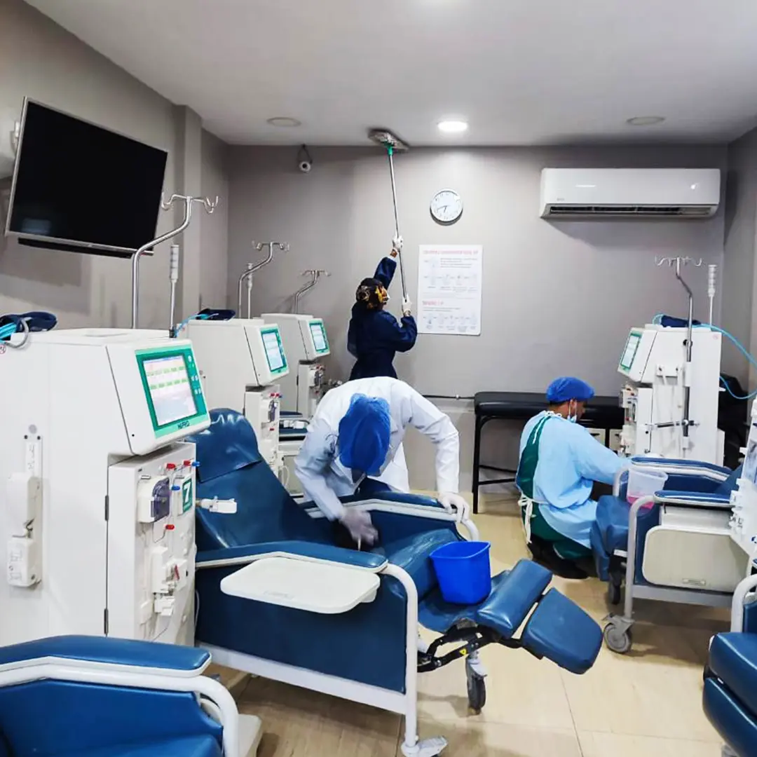 Servicio de limpieza en Guayaquil - Solution Plus-9