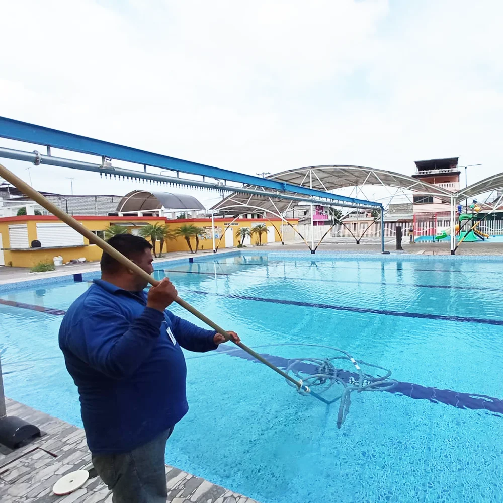 mantenimiento de piscinas - SolutionPlus-4